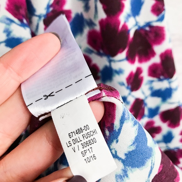 ✨$15✨ Banana Republic Dillon Floral Ruffle Shirt - Picture 3 of 5